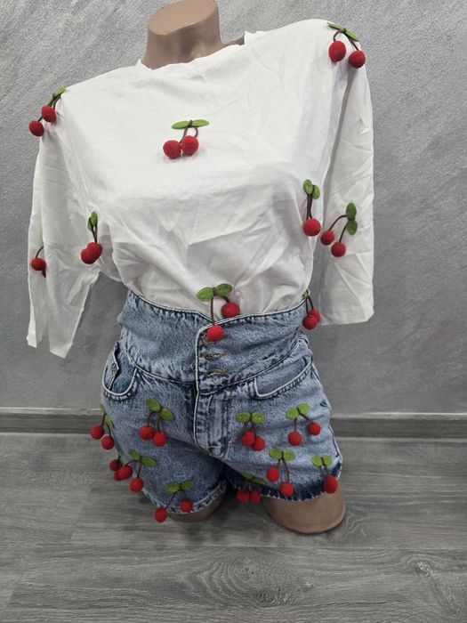 Set tricou cireșe +blugi scurti