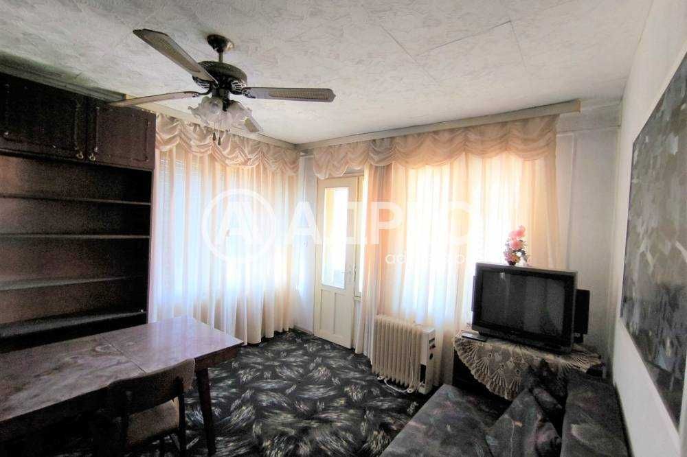 Продава се Тристаен апартамент в Разград, Център - 125 кв.м за 816 €/кв.м - Снимка #5