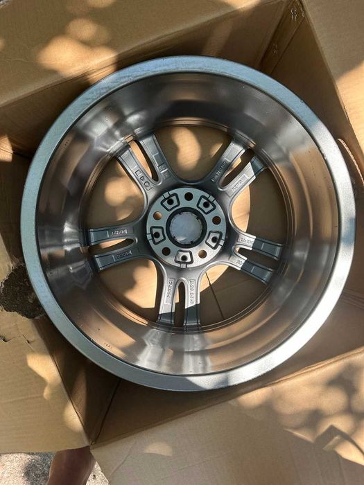 BMW style 400 18-ки джанти спорт пакет 5/120/ет34/47/ц.отв.72.6