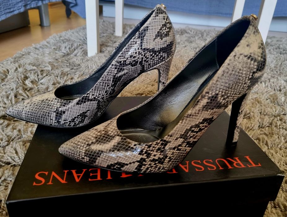 Обувки на ток Trussardi