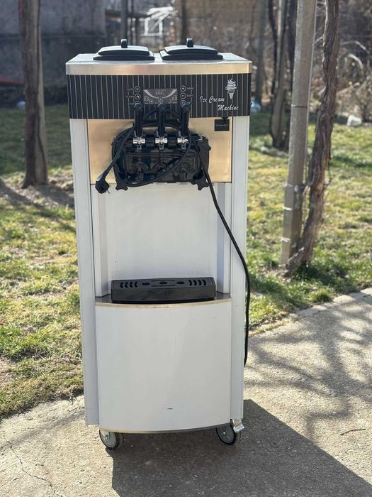 Нова профи машина за мек италиански крем сладолед 3 вкуса ГАРАНЦИЯ 2г