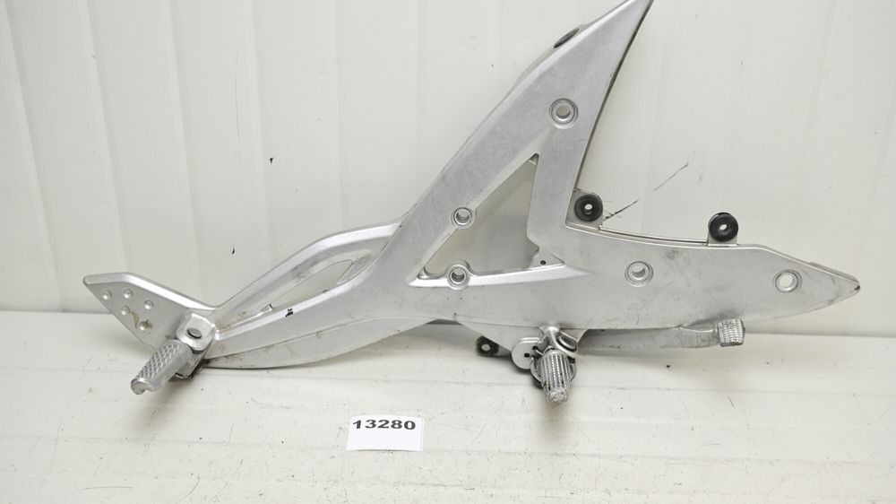 Suport Scarita Fata Dreapta Cu Pedala Frana Kawasaki ER6N ER-6N ER 6N