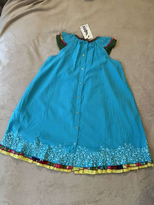 Нова цветна рокля с етикет