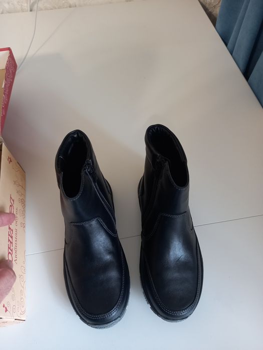 Продается обувь для мальчика