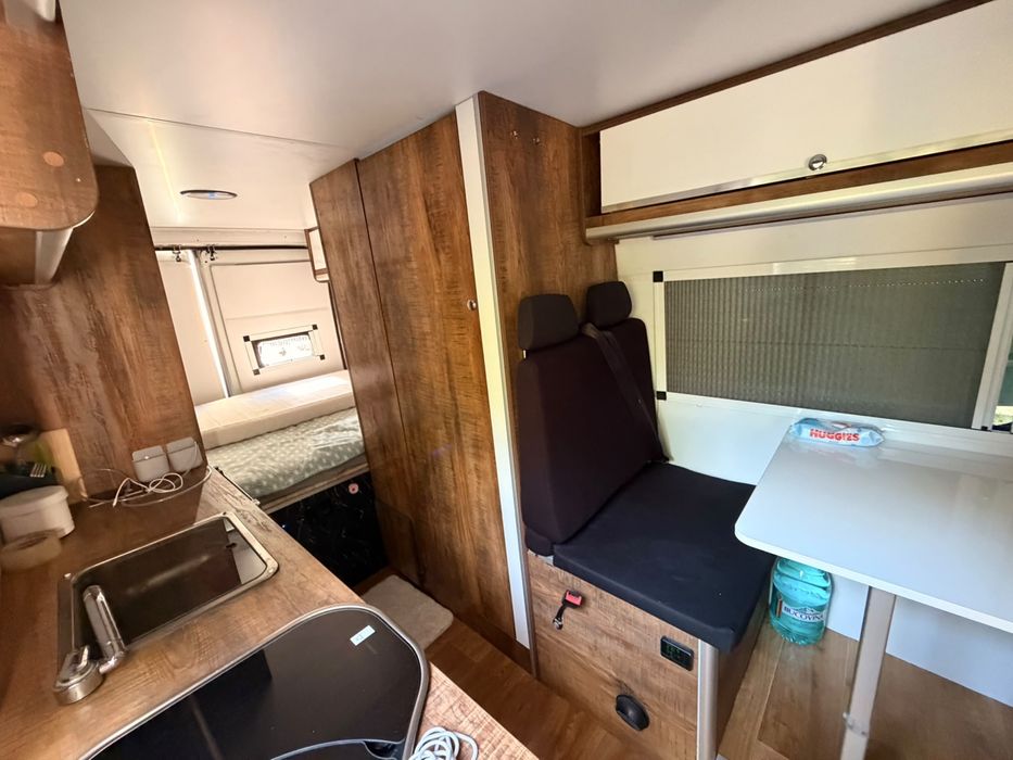 Campervan autorulota omologata si realizata in 2025 citroen jumper 2.2 hdi an 2012 cu 3 locuri