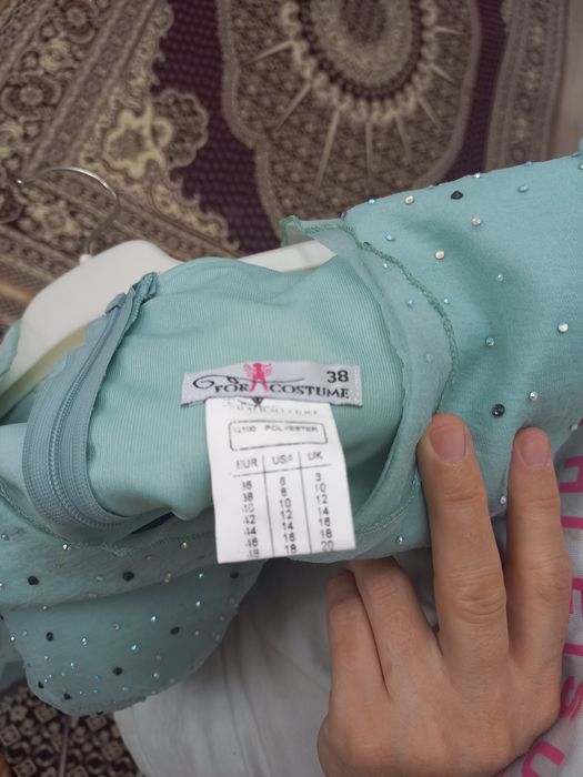 Красивое вечернее платье