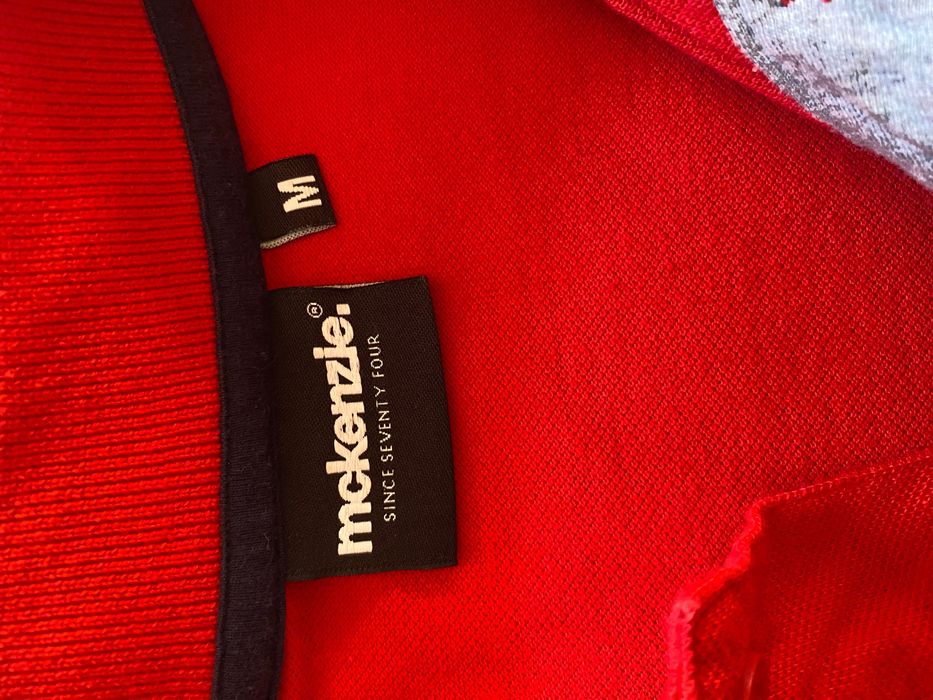 Flair и McKenzie Тениски