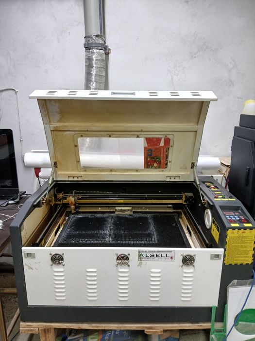 Широкоформатный принтер