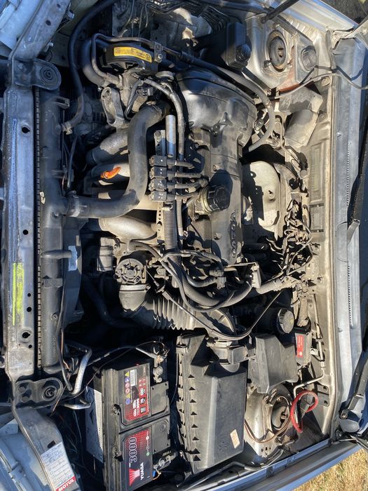 Volvo V40 2.0  136кс колата се продава на части