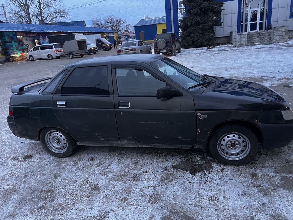 Продам машину ..