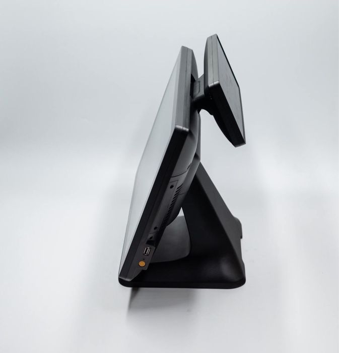 Умаг,моноблок,сканер,принтер чеков ,принтер этикеток .