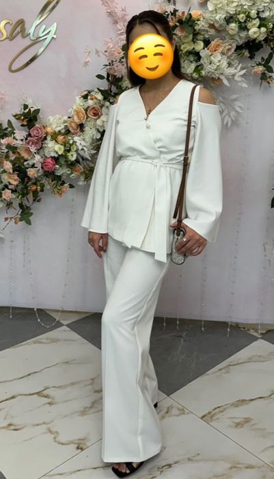 Брючный костюм