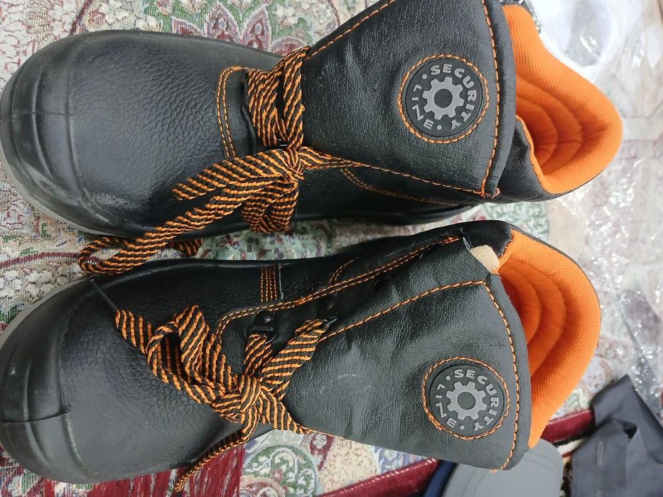 Обувь специальная