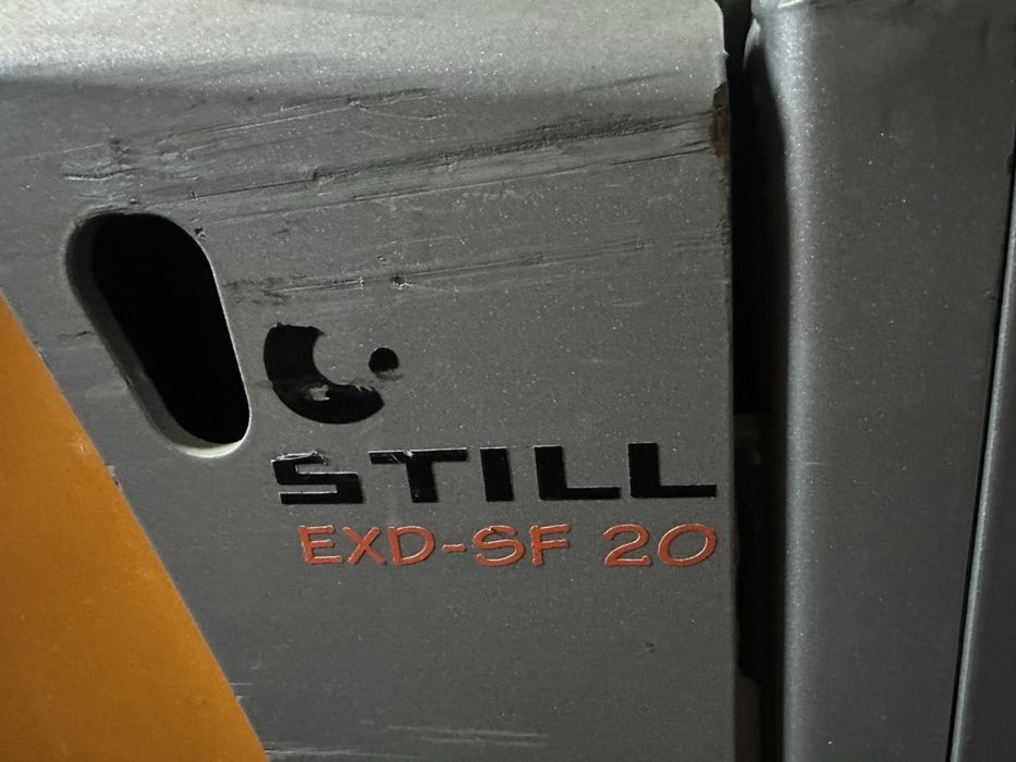Електрически стакер STILL EXD-SF 20 с платформа