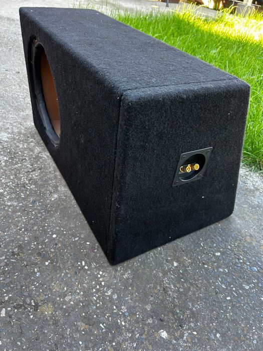 Incintă custom subwoofer auto 300 mm 50L