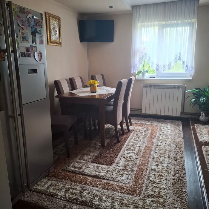 Vând apartament 3 camere