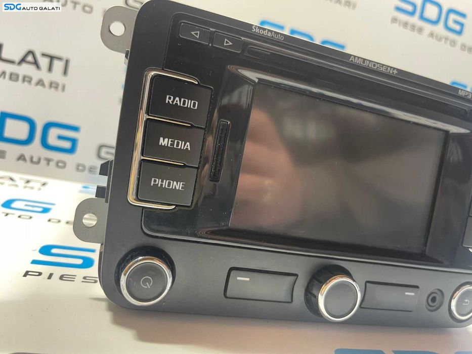 Navigatie Amundsen+ RNS315 Radio CD Player Skoda Octavia 2 2008 - 2013 Cod 3T0035192C