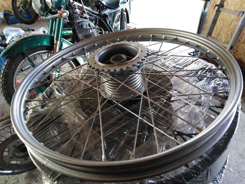 Centrare roți moto cu spite – stand profesional și precizie maximă