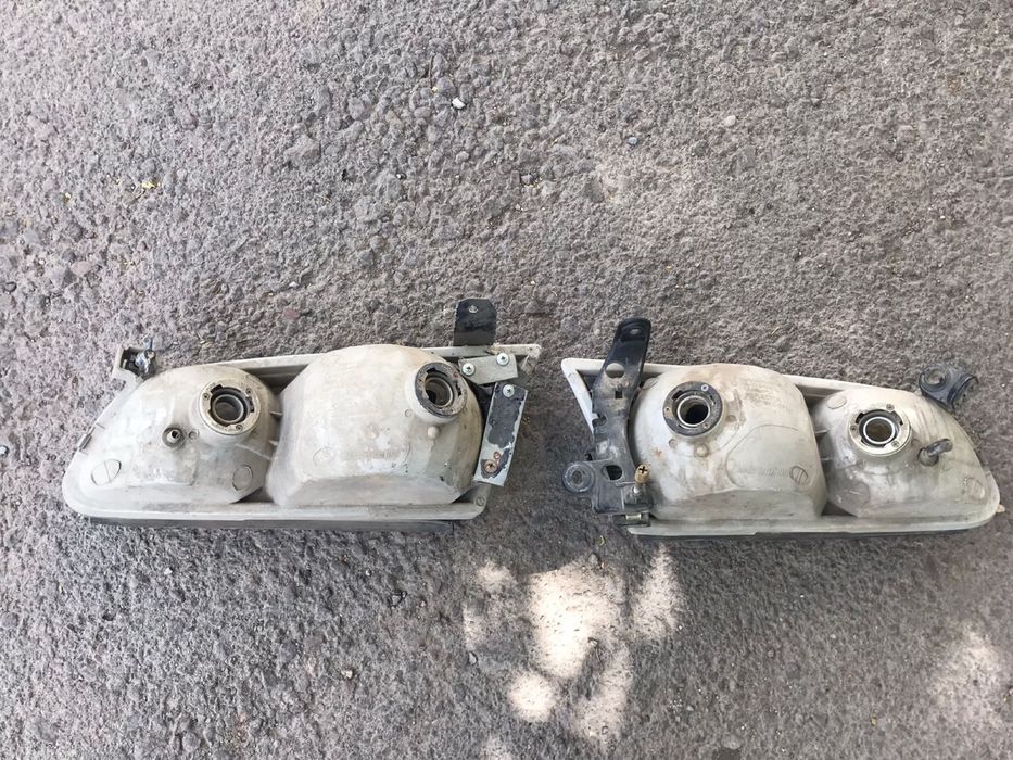 Фары от Toyota Camry 25