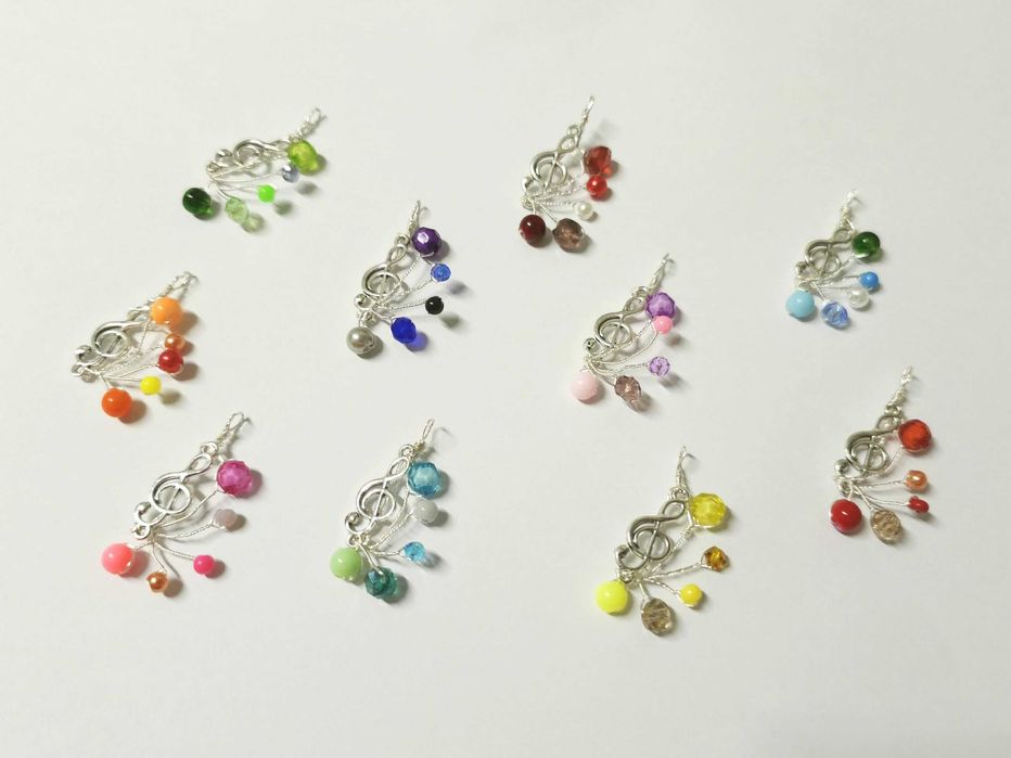 Reducere! Martisoare unicat margele flori, cruci, multe culori, modele