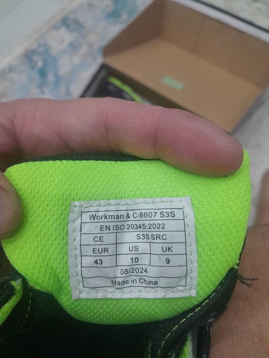 Продам спец бтинки 43 р