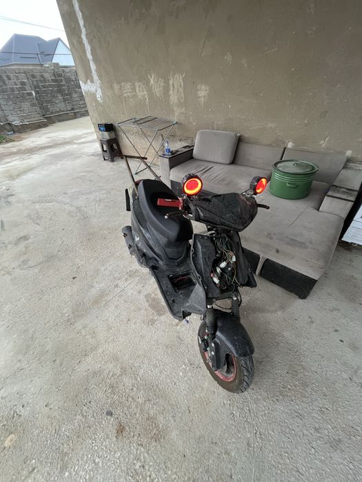 Мопед М8 Скутер