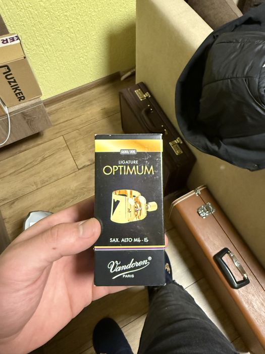 Гривничка за алт саксофон Вандорен