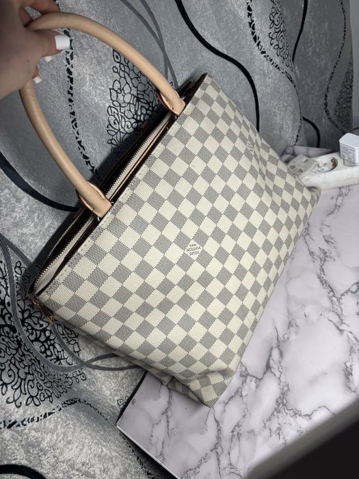 VAND URGENT geanta louis vuitton