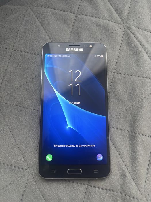 Телефон samsung j7