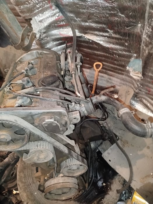 Матор на ауди А4