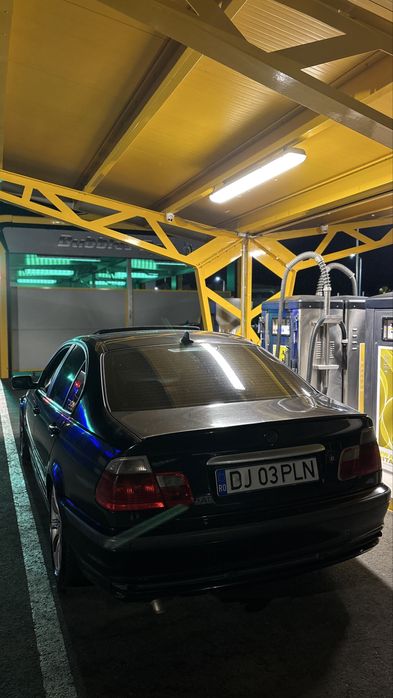vând BMW E46 320d