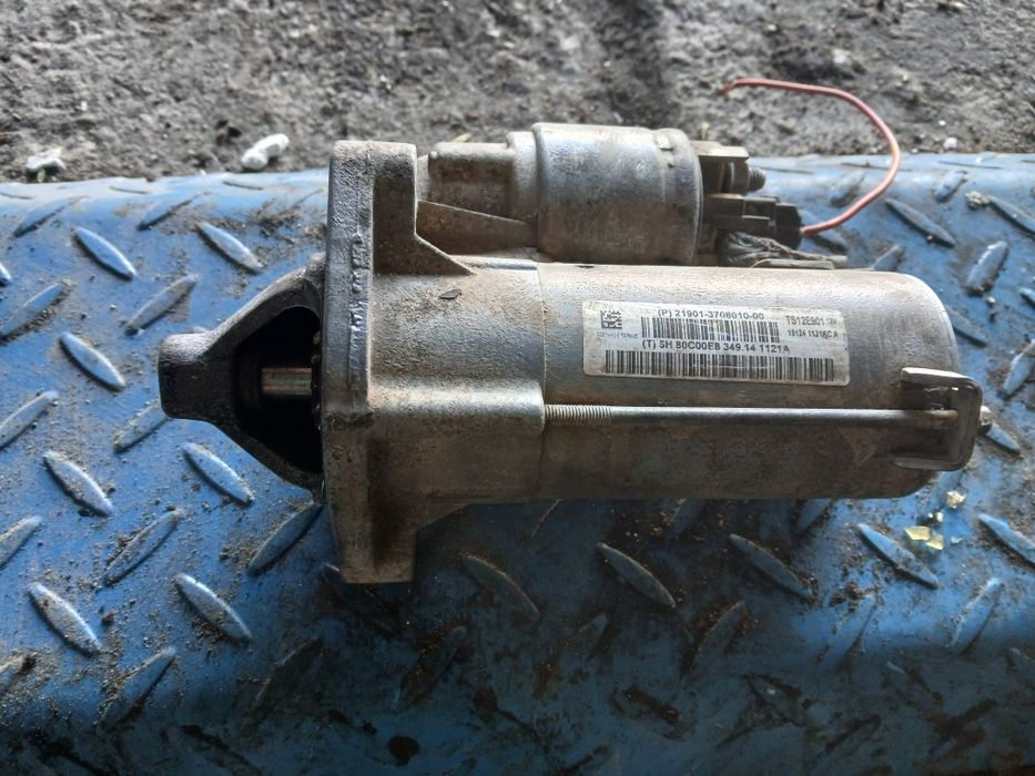 Стартер приора 2 в отличном состоянии