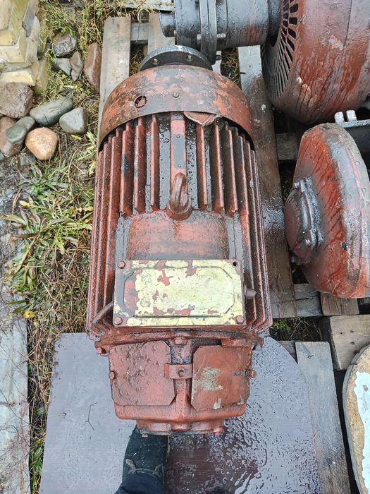 Крановый электродвигатель