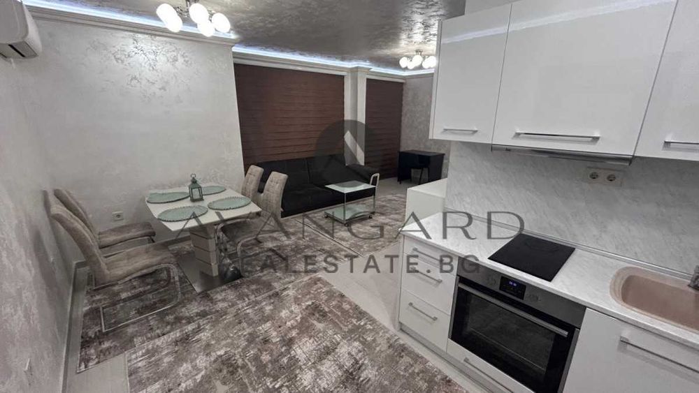 Продава се Двустаен апартамент в Пловдив, Център - 71 кв.м за 3154 €/кв.м - Снимка #4