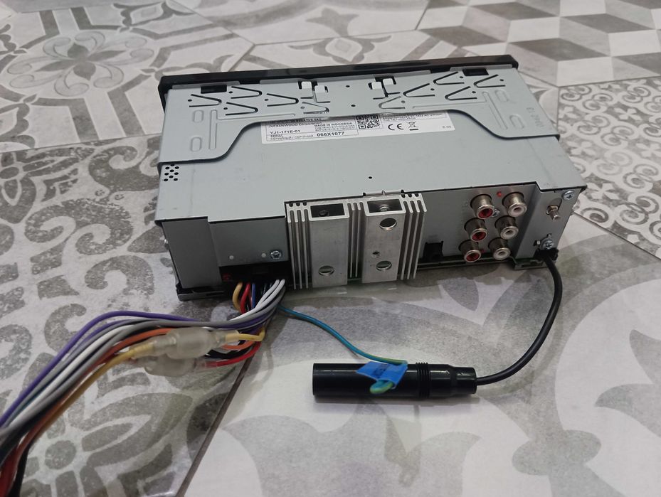 CD Плеър за кола JVC KD-X472dbt USB, Bluetooth