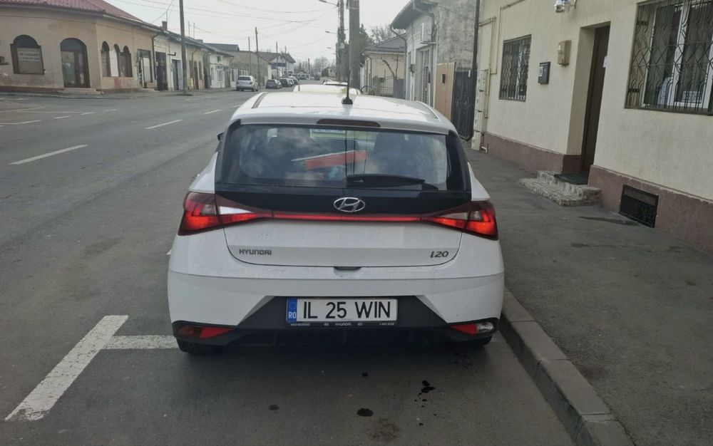 Vând Hyundai i20 agreat școală