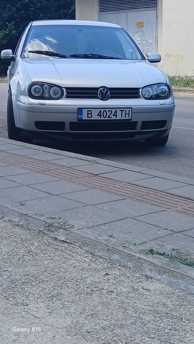 Продавам колата си