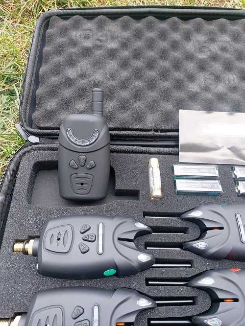 Комплект сигнализатори 4+1- два модела