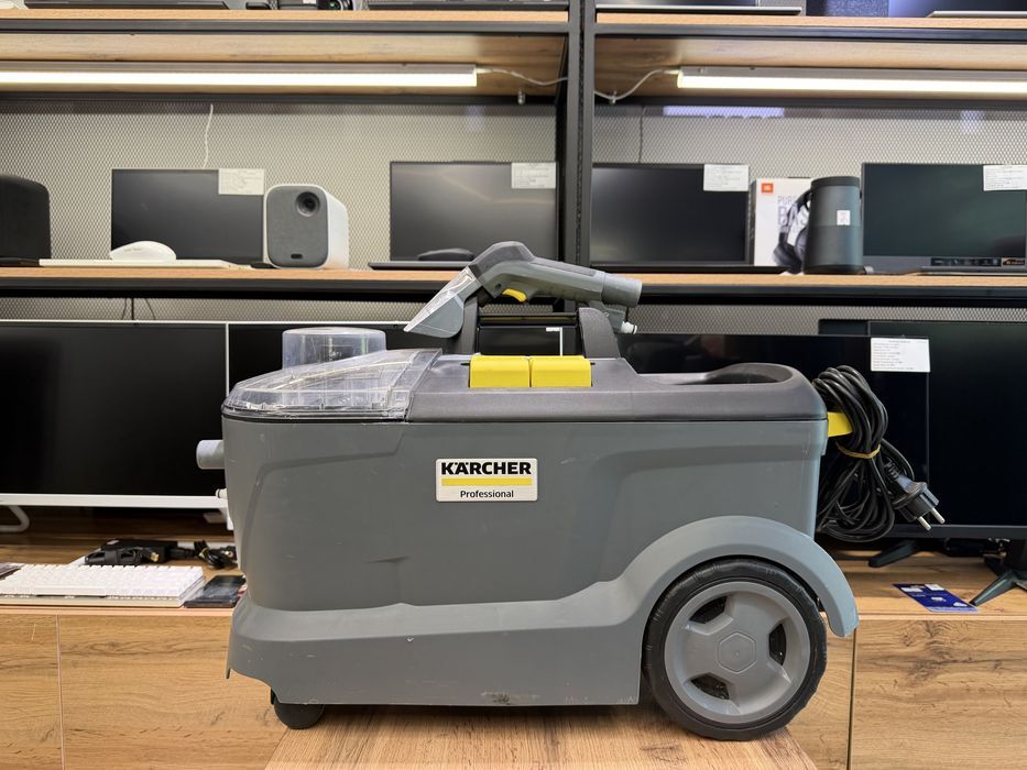 Профессиональный моющий пылесос Karcher Puzzi 10/1, 1 насадка,9296/А10