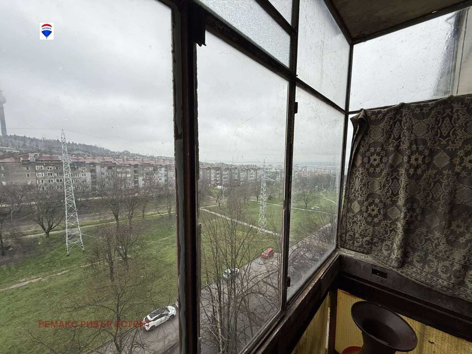 Двустаен апартамент за ремонт кв. Дружба 1