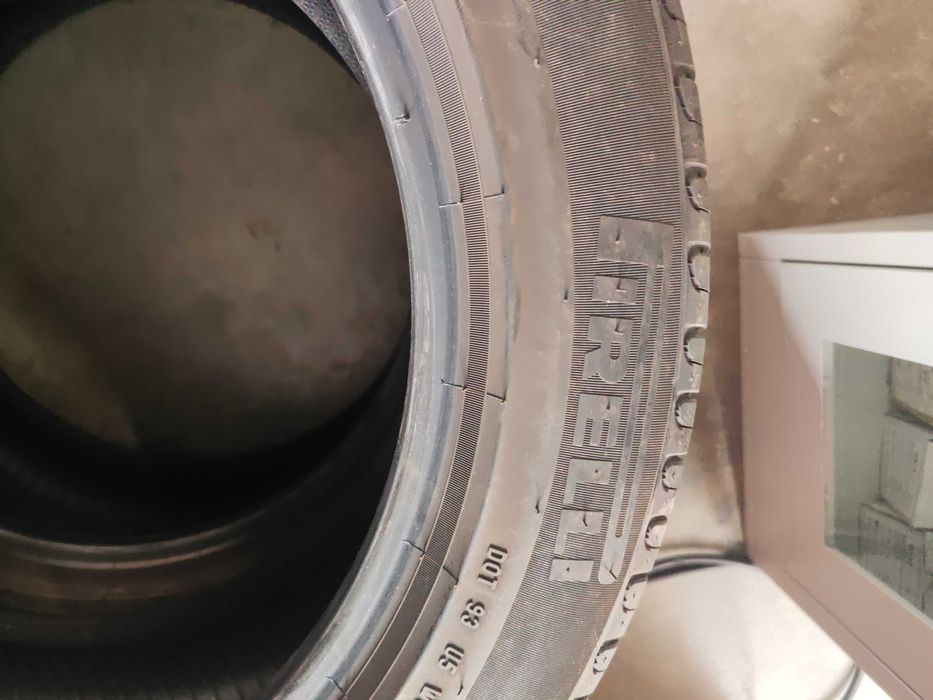 2бр.летни гуми 225/55/18 Pirelli