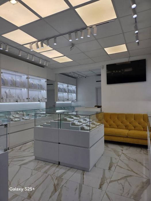 Оборудване магазин за бижута