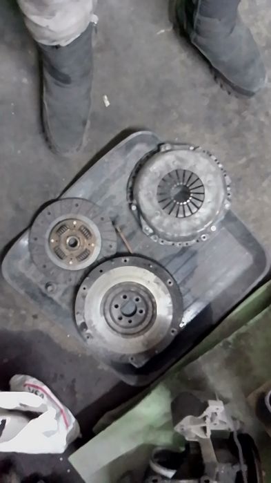 Запчасти Ауди 80-100