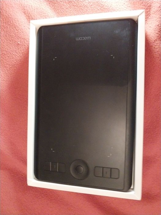 Продам графический планшет Wacom intous PRO