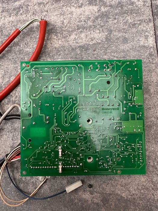 Placa electronica Ferroli Easyfer/ Honeywell DBM01.1A SMCODC02 SM16504
