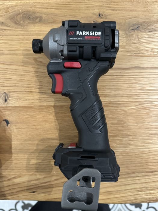 Продавам чисто нови импакти Parkside Performance B3 модел
