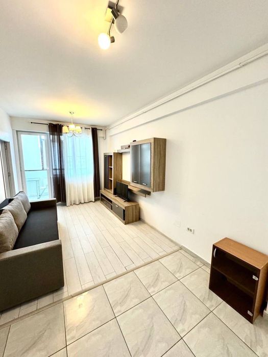 Inchiriez apartament 2 camere langa statie autobuz