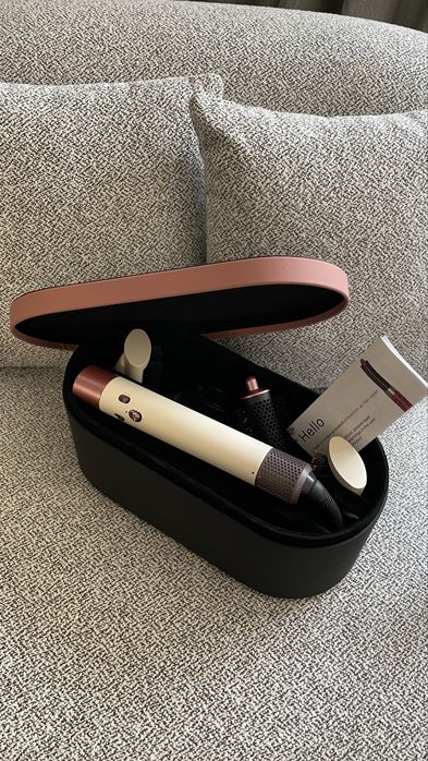 DYSON в двух расцветках