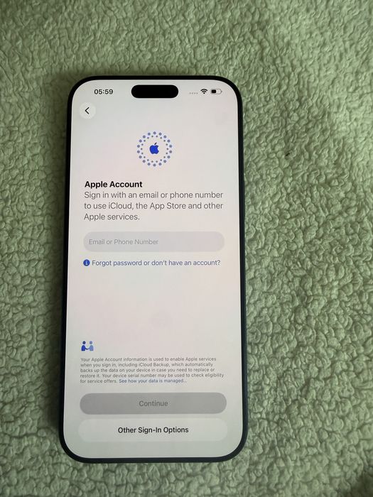 Iphone 17 pro max Deep Blue 256, ca nou,impecabil,viata bateriei100% fara garantie