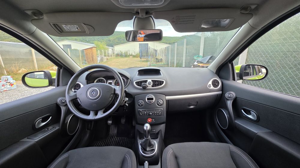 Renault Clio Elegance 1.5 dci an 2011 euro 5 import Germania